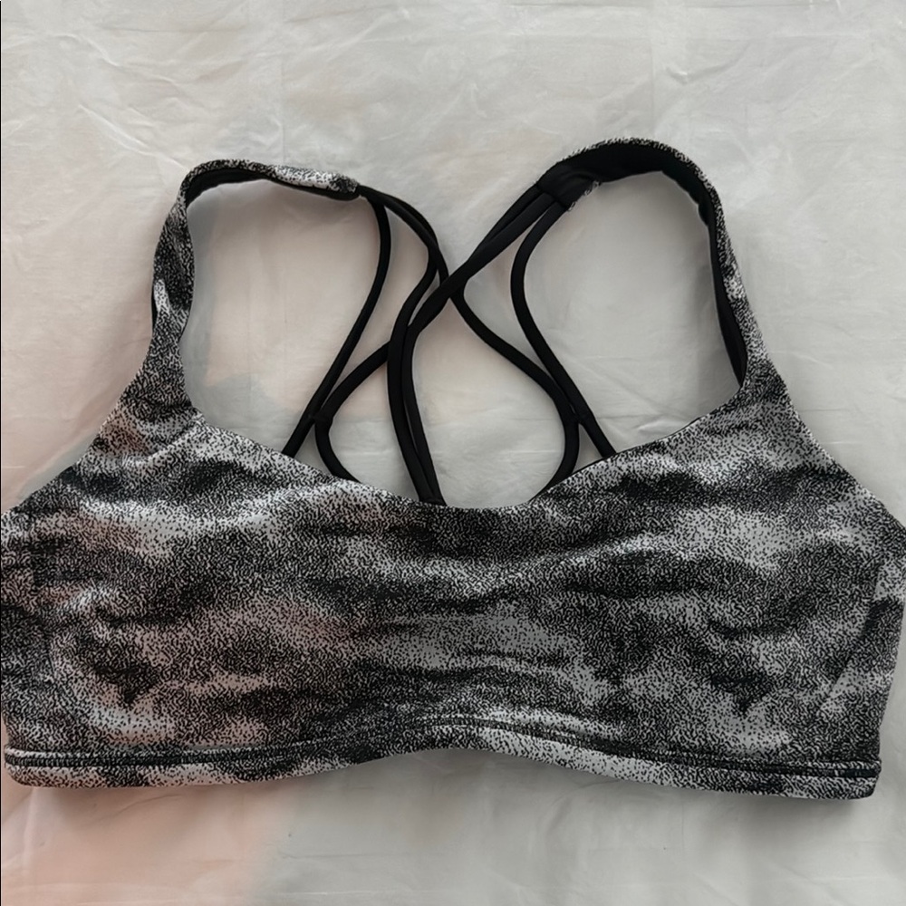 LULULEMON 6 NEW Women's Black and Gray Sports Bra